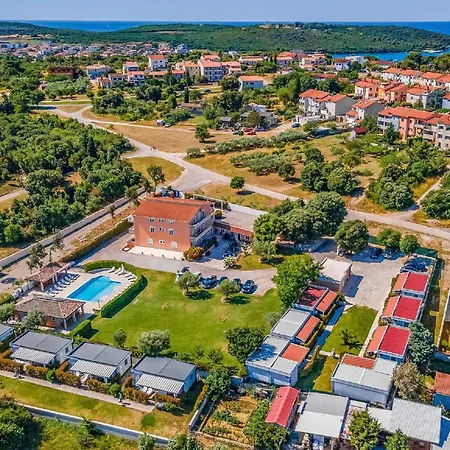 Pretty In Near Seabeach And Town Centre Apartment