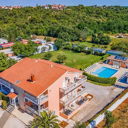 Apartment Pretty In Near Seabeach And Town Centre *